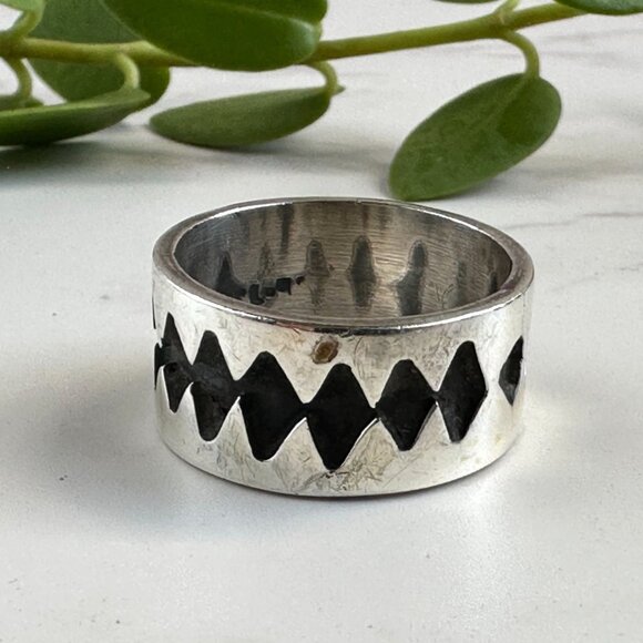 Taxco Mexico Sterling Silver Wide Band Ring With Black Details Size 10